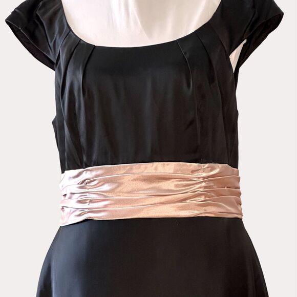 Adrianna Papell Satin Dress Pleated Color Block Black Tan 10 - Picture 4 of 12